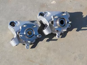 Polaris RZR PRO R Rear Knuckle w/ Hub (Left) - New, OEM 1544548 w/ 1525346 - Picture 1 of 6
