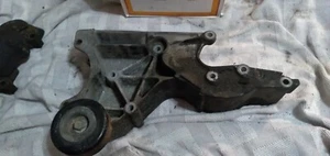 99-16 Chevy GMC Alternator power steering pump Bracket 12554030 - Bild 1 von 9