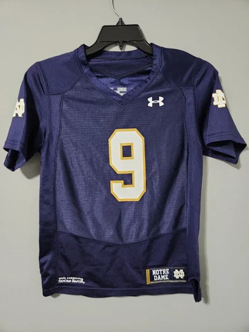Youth Under Armour Heatgear Notre Dame Irish Football Jersey #9 Sz Medium 10-12 Cover
