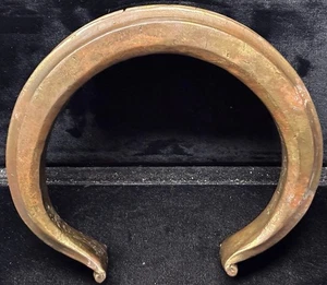 Antikes großes Fangzahn Bronze Drehmoment Stammeshalsband Halskette Gabun schön! - Bild 1 von 11