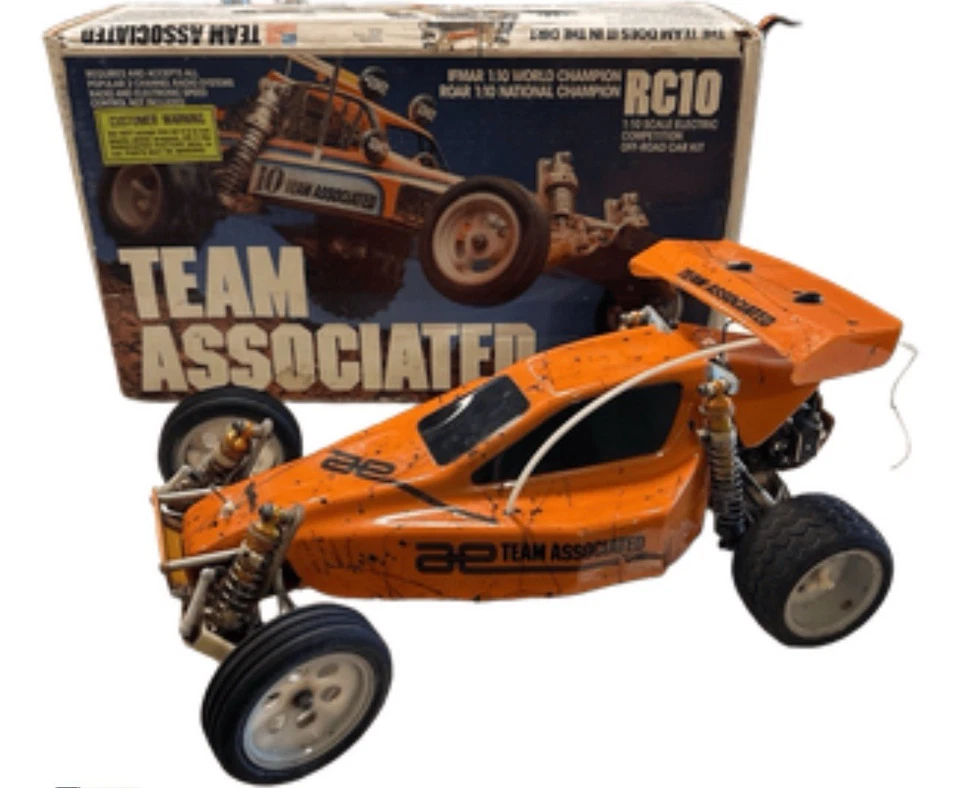 Team Associated RC10 Dune Buggy Original Box And Extra Parts Rare VTG Off Road - Image 1 of 4