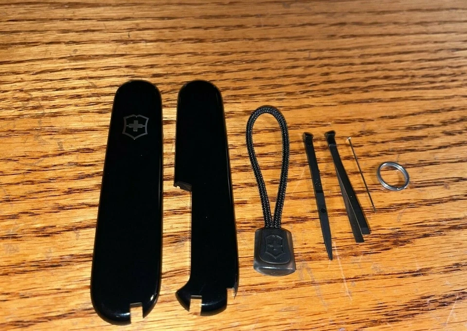 Nuevo Victorinox 91mm PLUS MANGO / ESCALA 7 Piezas KIT en NEGRO #23.1    Foto 1 de 1