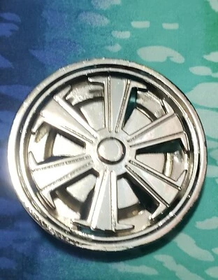 SPINNING WHEEL RIM BUCKLE - Image 1 of 2