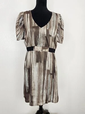 Max & Cleo Brown Scoop Neck Short Sleeveless Knee Length Dress Size M Medium - Image 1 of 4