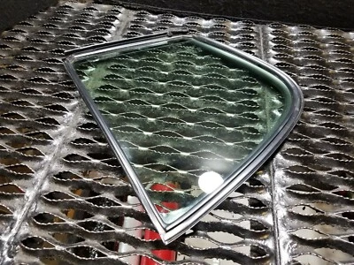 2014 2015 INFINITI Q40 REAR RIGHT PASSENGER SIDE DOOR VENT GLASS OEM 34K - Image 1 of 4