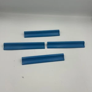 De colección 1977 Scrabble Blue Racks Edición Deluxe Tocadiscos Repuesto Plástico 4 un. - Imagen 1 de 4