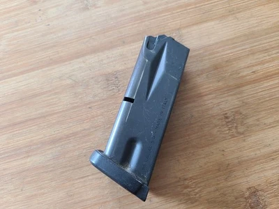 Cargador Beretta 9000s .40 S&W 10 Rd OEM Hecho en Italia Clip 40 P.B. 9000 S Foto 1 de 4