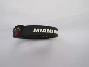 Braccialetto squadra basket MIAMI HEAT braccialetto silicone anello mano gomma  - Foto 1 di 3