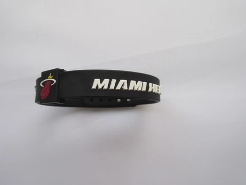 Basketball Team  MIAMI HEAT   Bracelet Silicone Wristband Rubber Hand Ring Cover
