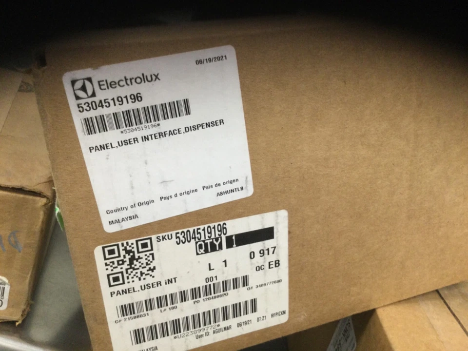 Genuine OEM Frigidaire Refrigerator Dispenser Control Panel 5304519196 - Image 1 of 1