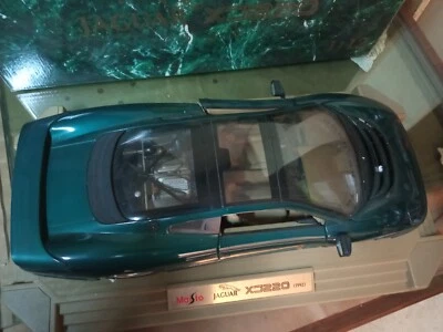 Jaguar XJ 220 1992 Maisto 1/12 - Immagine 1 di 4