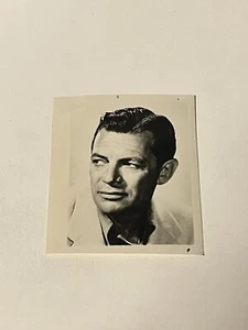 1950’s Robert Ryan 2x2.5 Studio Fan Club Photo **028078 - Picture 1 of 1