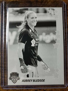 2021 Parkside NWSL Vol 2 Aubrey Bledsoe Stars Black & White Parallel #S51 Spirit