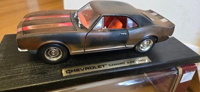 1:18 CUSTOM 1967 CHEVY CAMARO Z-28 DIECAST CAR WEATHERED BARN RUST CHEVROLET MIB - Image 1 of 4