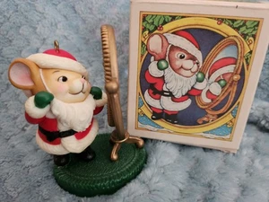 Vintage 1982 Avon Melvin P. Merrymouse Keepsake Ornament, Reflection - Picture 1 of 12