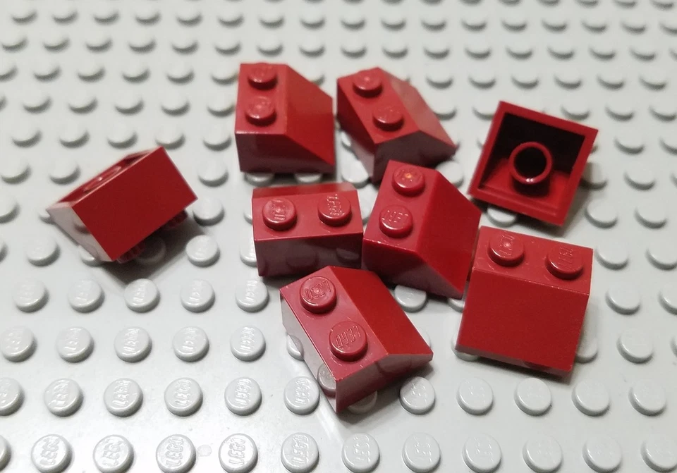 LEGO Lot of 8 Dark Red 2x2 Basic Roof Slope Pieces - Image 1 of 1