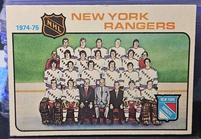 75-76 O-Pee-Chee New York Rangers Team Checklist 🚨🚨🚨 Unchecked - Image 1 of 2