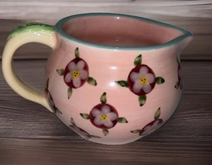 Bella Casa von Ganz Susan hellrosa Milchkännchen mit Blumen Landhaus Kern - Bild 1 von 7