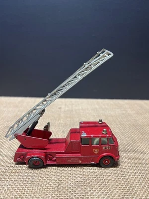 MATCHBOX 1964 Merryweather Fire Engine King-size K-15 Lesney England  - Image 1 of 4