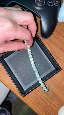 Brazalete Tenis 925S VVS Moissanite 8MM Cluster 8 (12 Quilates)/Oro Blanco Foto 1 de 4