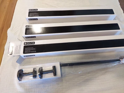 *ЛОТ ИЗ 3* матовых черных полотенец Delta Trinsic 24 дюйма 759240 НОВЫЕ ЗАВОДСКИЕ КОРОБКИ - Изображение 1 из 4