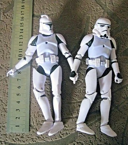Star Wars ROTS White Clone Troopers 2 figuras pero sin blasters, usado buen estado - Imagen 1 de 8
