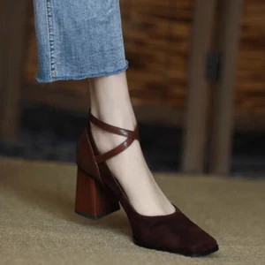 Damen-Pumps mit quadratischer Zehenpartie dicker Absatz sexy Kreuzschnalle Blockabsätze Schuhe Kleid - Bild 1 von 23