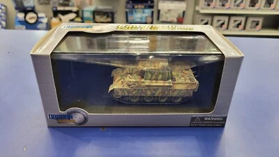 DRAGON ARMOR 1/72 #60684 Panther D I./Pz.Rgt.24 France Late Production WWII Tank - Image 1 of 4