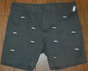 Men's VINTAGE 1946 New Embroidered Whales On Gray Size 36 Shorts - Picture 1 of 2