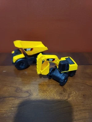 Лот товаров строительный экскаватор и самосвал CAT 4 дюйма мини желтый рабочий автомобиль игрушка - Изображение 1 из 4