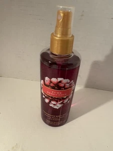 Victoria's Secret Pure Seduction Mist Casaba Melon Plum Fresia Refreshing 8.4oz - Picture 1 of 2