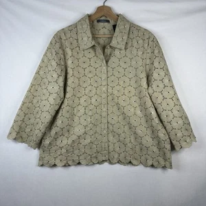 Liz Claiborne Bluse 16 beige hellbraun Blumen Ösen Knopfleiste Jakobsmuschelsaum 3/4-Arm - Bild 1 von 8
