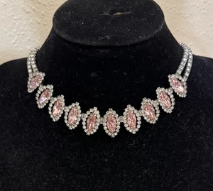 Elegant Weiss Aurora borealis & Pastel Pink Rhinestone Necklace - Picture 1 of 6