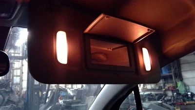 Parasol derecho usado se adapta a: Buick Encore 2019 con iluminado grado A derecho Foto 1 de 4