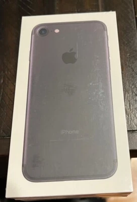 Apple iPhone 7 Total Wireless 4G LTE Smartphone, 32GB , Locked, Black - Image 1 of 4