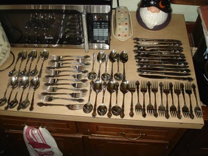 67 Pieces Oneida "Dover" CUBE Stainless Steel Flatware Service For 12 - Picture 1 of 8