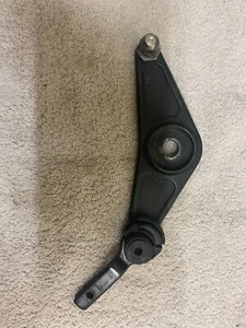 PORSCHE BOXSTER 986 LEFT CONVERTIBLE ROOF HINGE PIVOT - Picture 1 of 3