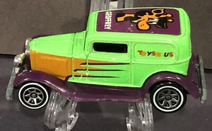 1998 Hot Wheels Toys R' Us Geoffrey Lime Green Ford Truck - Picture 1 of 5
