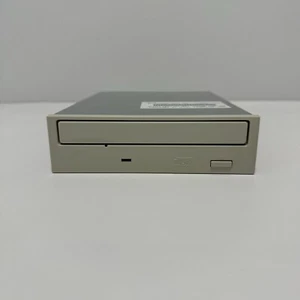 Hitachi CDR-8130 Disc Drive 8x 16x - UNTESTED - Afbeelding 1 van 3