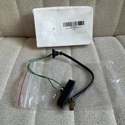 Interruptor de maletero puerta levadiza trasera Subaru Impreza WRX STi 2008-2014 nuevo 63270FG001 OEM Foto 1 de 4