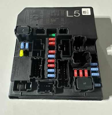 2011-2017 Nissan Juke IPDM Fuse Relay Box Power Distribution Module 284B71KJ1E - Image 1 of 4