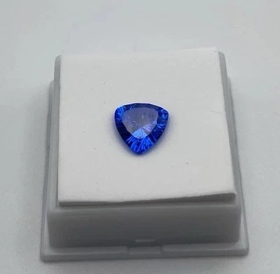 4.36 Carat 10x 10 Mm Trillion Blue Spinel Faceted Loose Stone lab created - Image 1 of 4