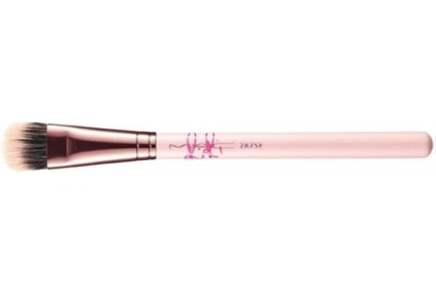 MAC RiRi Hearts Duo Fiber Shader Brush 282SE LIMITED - Image 1 of 3