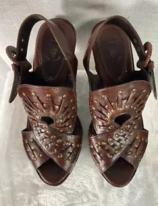 Frye Boots Brown leather 7 B Peep Toe Boho Sandal Studded Sexy - Picture 1 of 13
