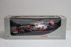Minichamps 1/18 Vodafone Mclaren Mercedes MP4-23 2008 Lewis Hamilton scatola limitata - Foto 1 di 17
