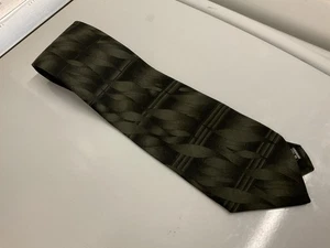Cravatta Puritan 100% seta vintage verde/nero stampa astratta usata in ottime condizioni - Foto 1 di 5