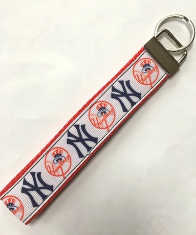 NEW YORK YANKEES Ribbon Key Chain Wristlet / Key Fob, Red, White, Blue Free Ship Cover