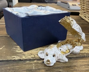 Caja de baratijas Ciel blanca para perro. Conjunto de mano de cristales de Swarovski y collar de esmalte - Imagen 1 de 15