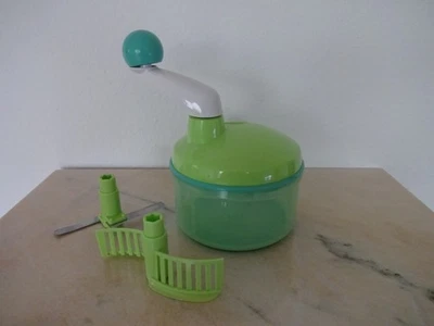 Tupperware Quick Chef Zerkleinerer grün Zerschneider in OVP TOP - Bild 1 von 4