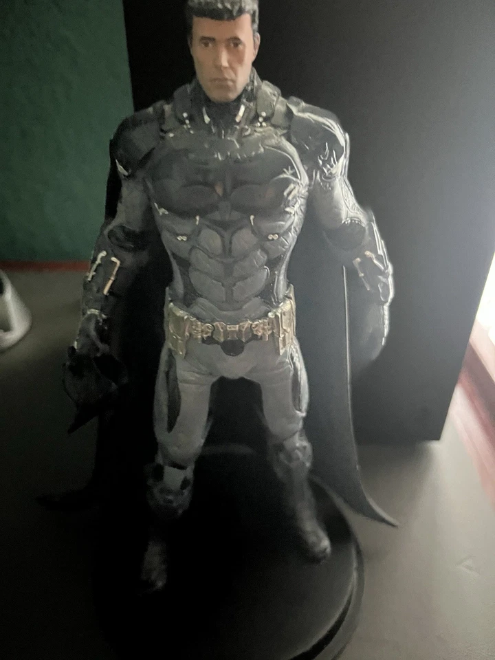 Estatua Batman Arkham Knight 2016 edición exclusiva Foto 1 de 3